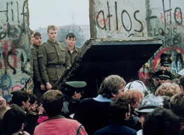 Tre nodi con cui la sinistra si impicca da sola