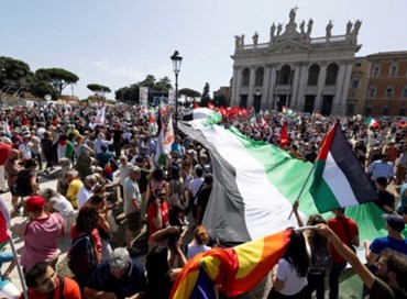 La follia delle piazze pro-Pal