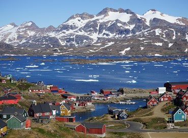 La Groenlandia “nuota” verso ovest