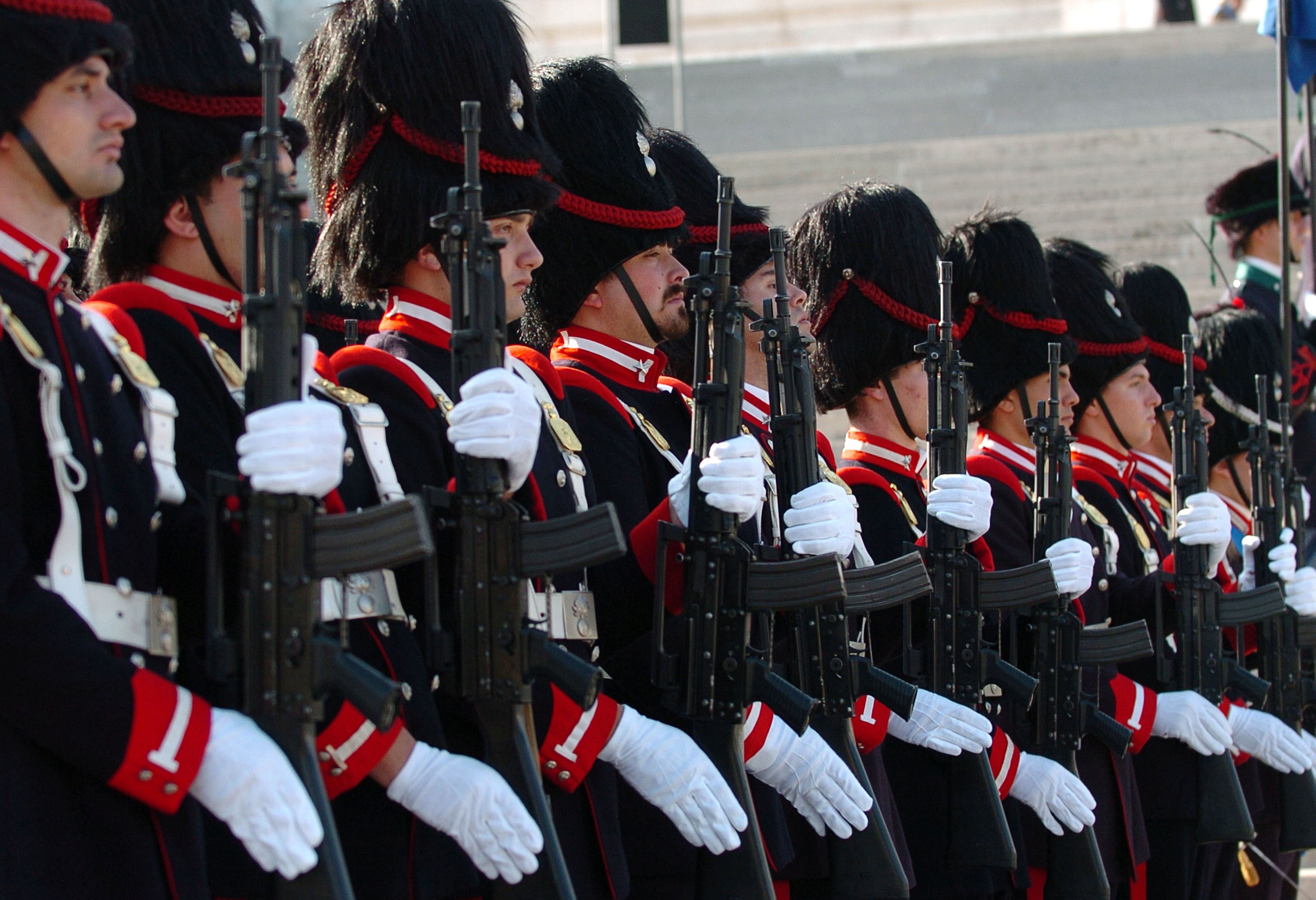 I Granatieri di Sardegna, testimoni di secoli di storia d’Italia dalla Monarchia alla Repubblica