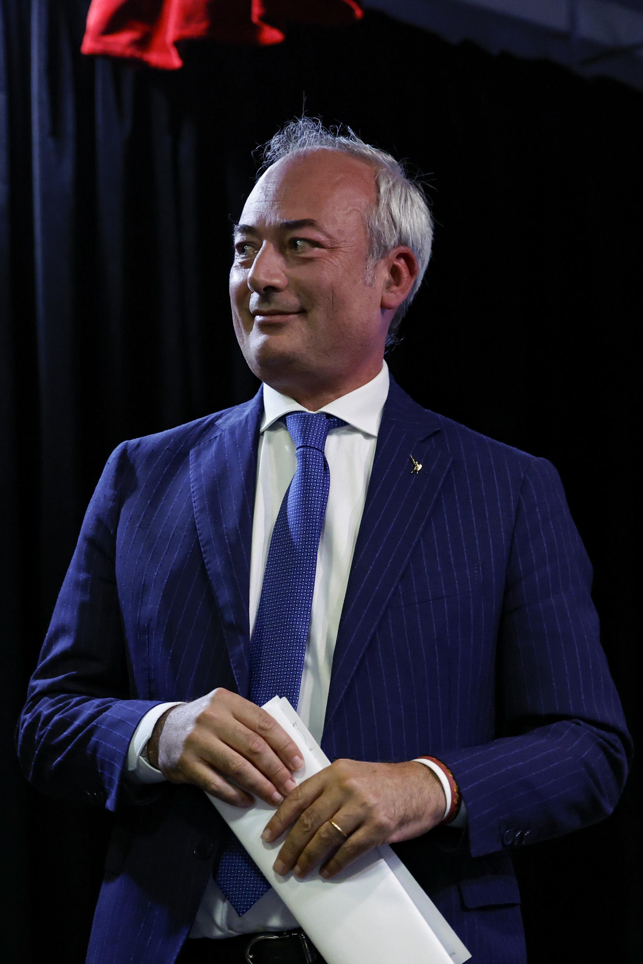 Ostellari: “A casa i migranti che delinquono”