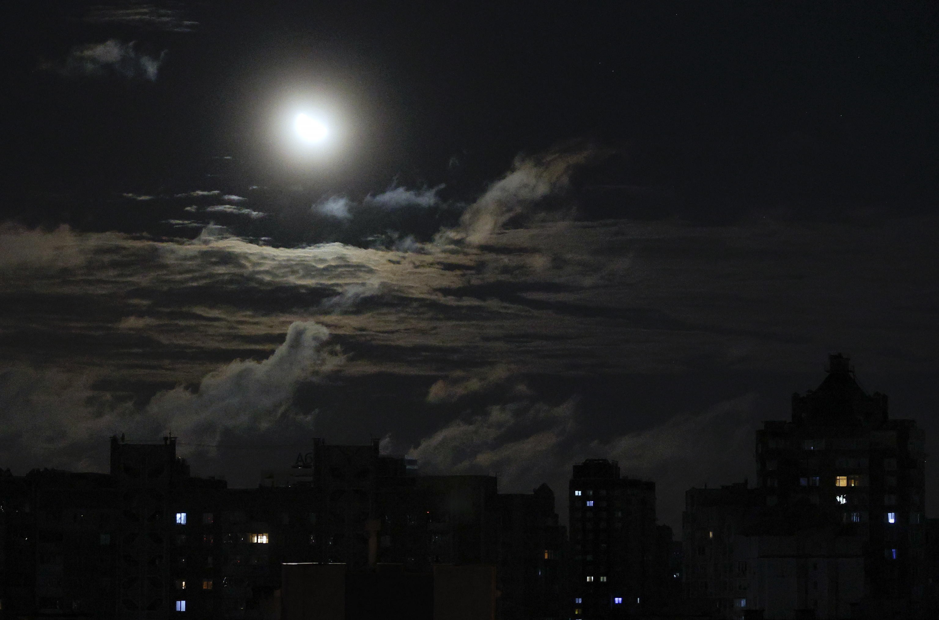 Fuoco su Kiev: piovono missili e droni russi