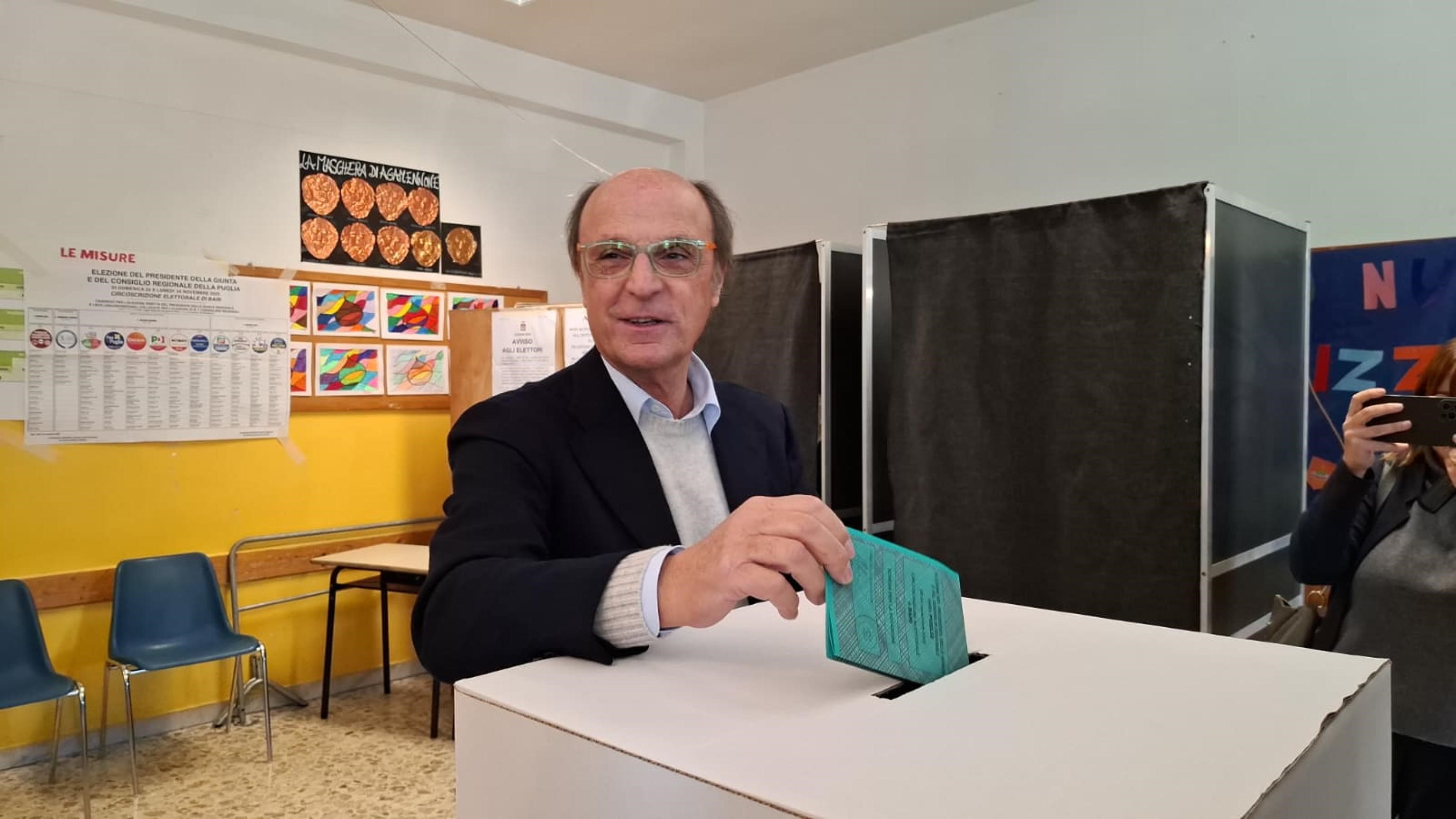 Tragedia democratica in Puglia: un crollo, non un voto