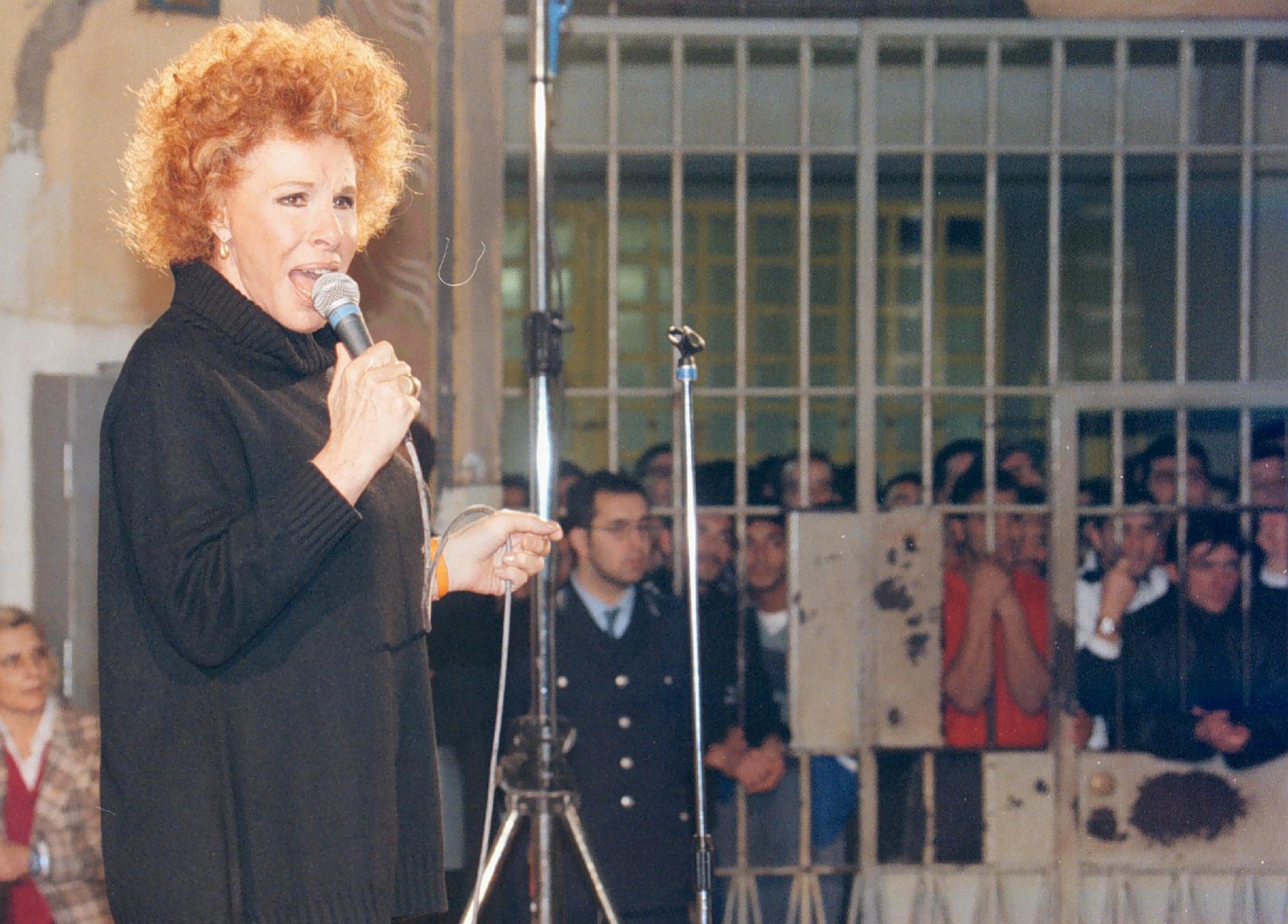 L’ultimo saluto a Ornella Vanoni