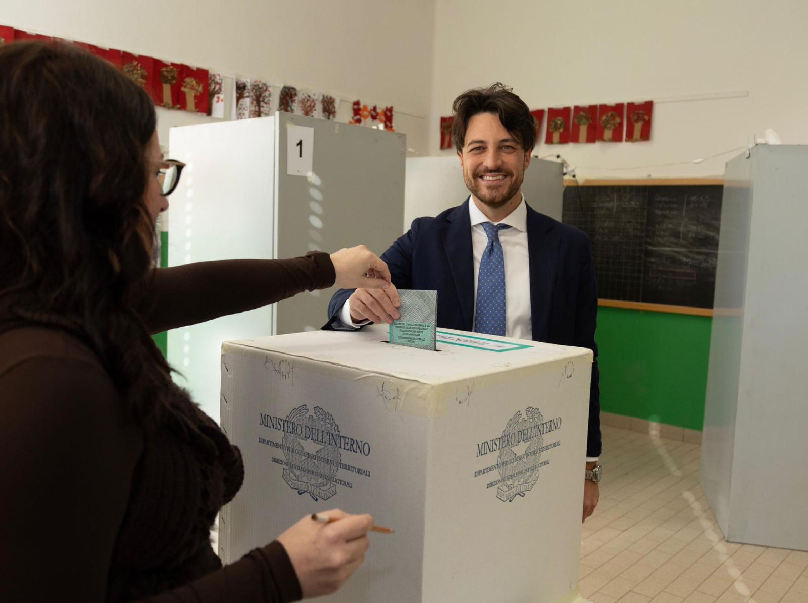 Regionali: Veneto al centrodestra, Puglia e Campania al centrosinistra