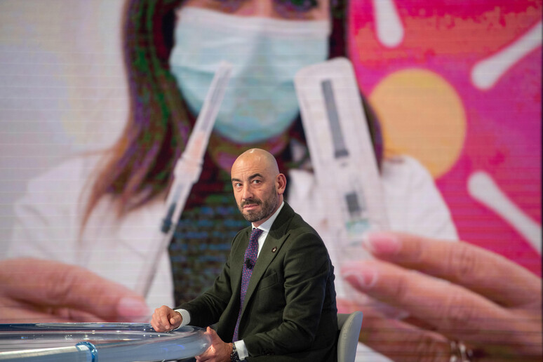 Bassetti: influenza più aggressiva e il ritorno di antiche malattie (Video)