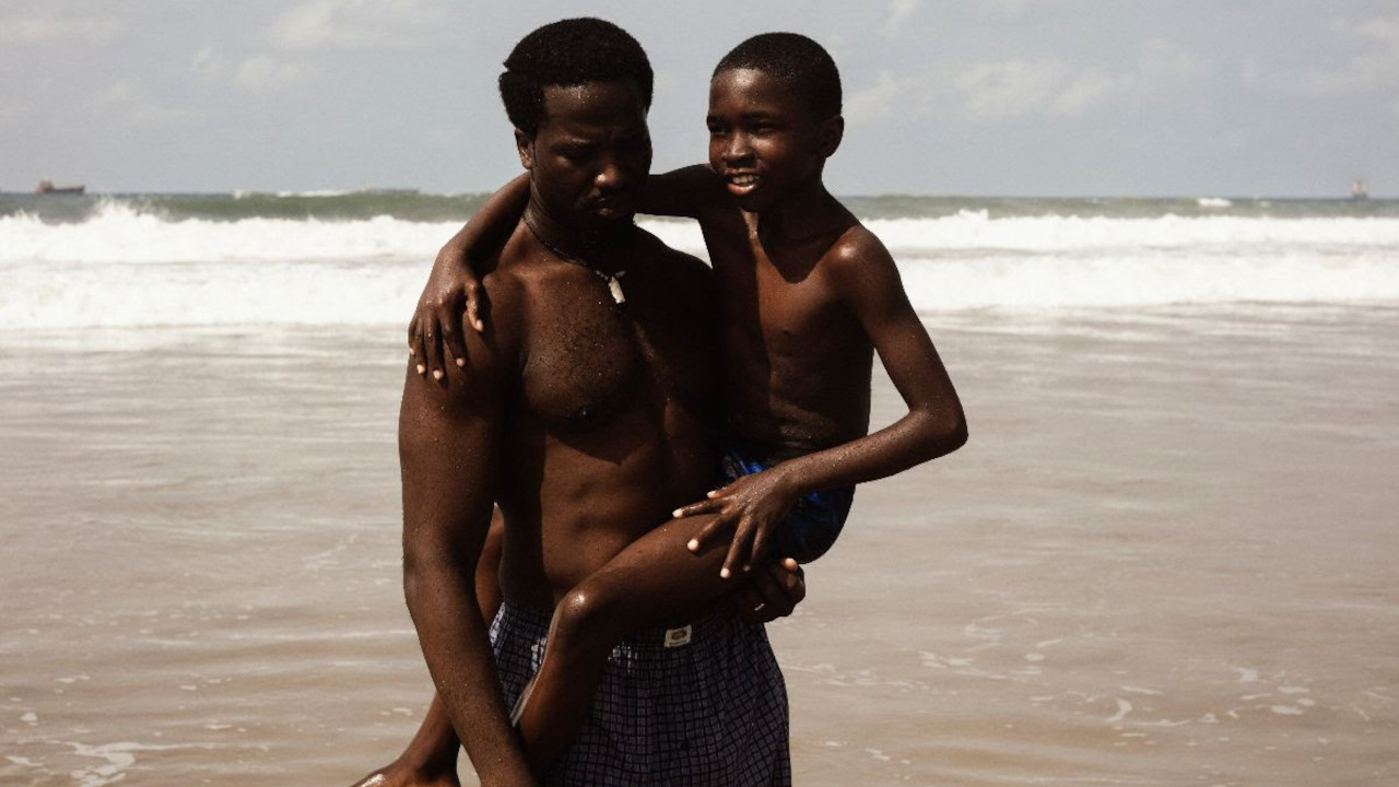 “My Father’s shadow”: l’illusione democratica