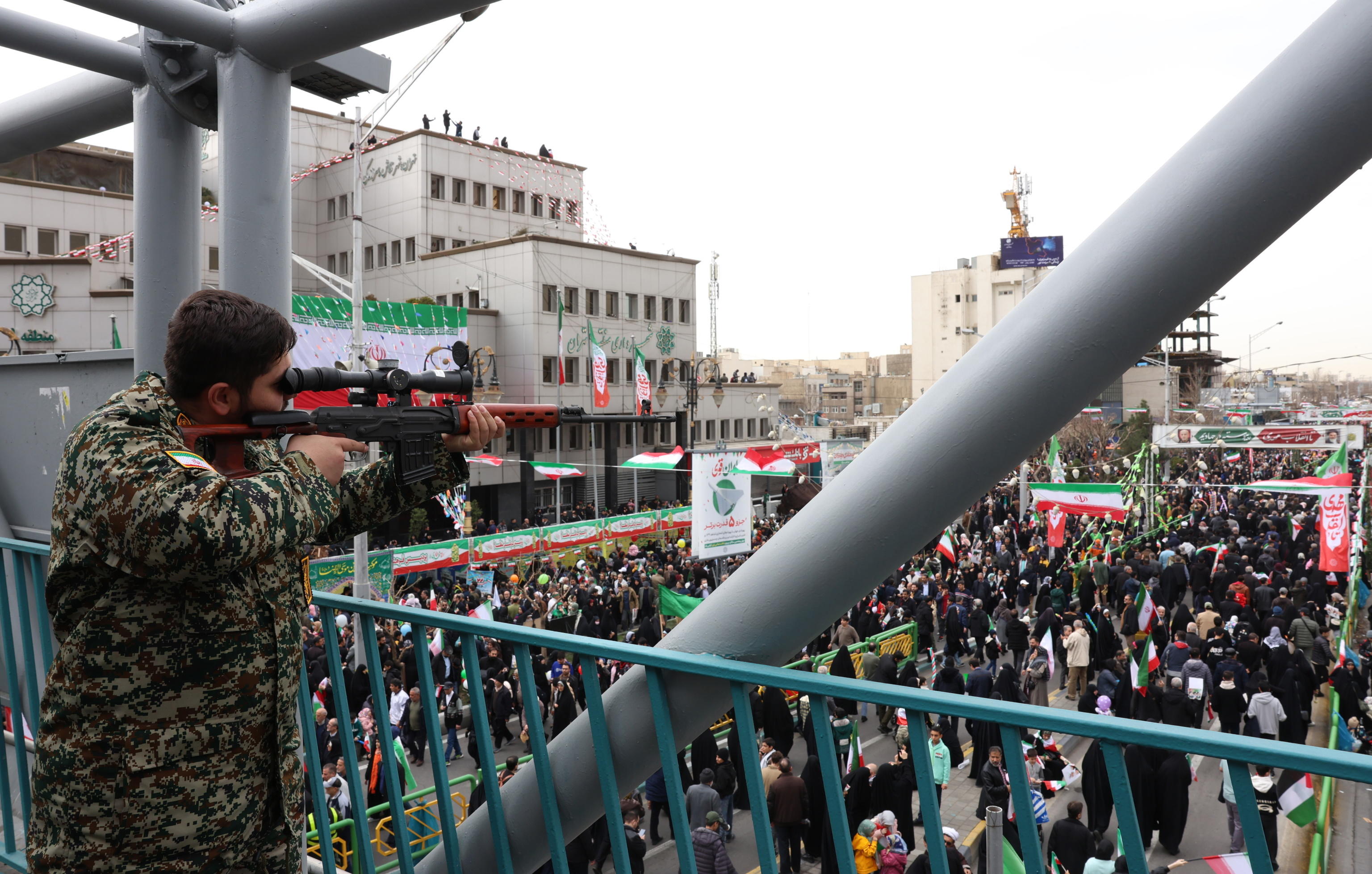 Iran vs Usa-Israele: la doppia guerra