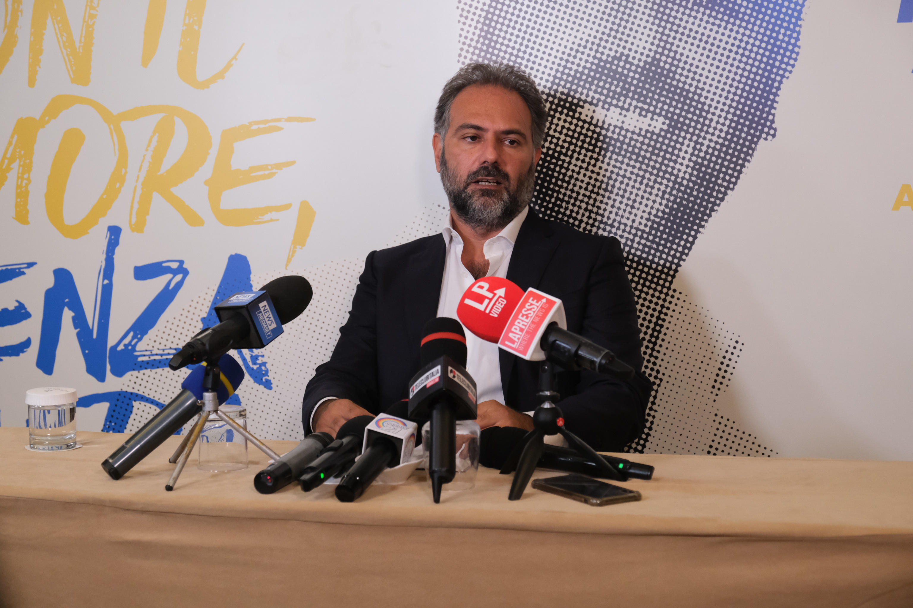 Dall’abisso del bunker alla luce di TikTok