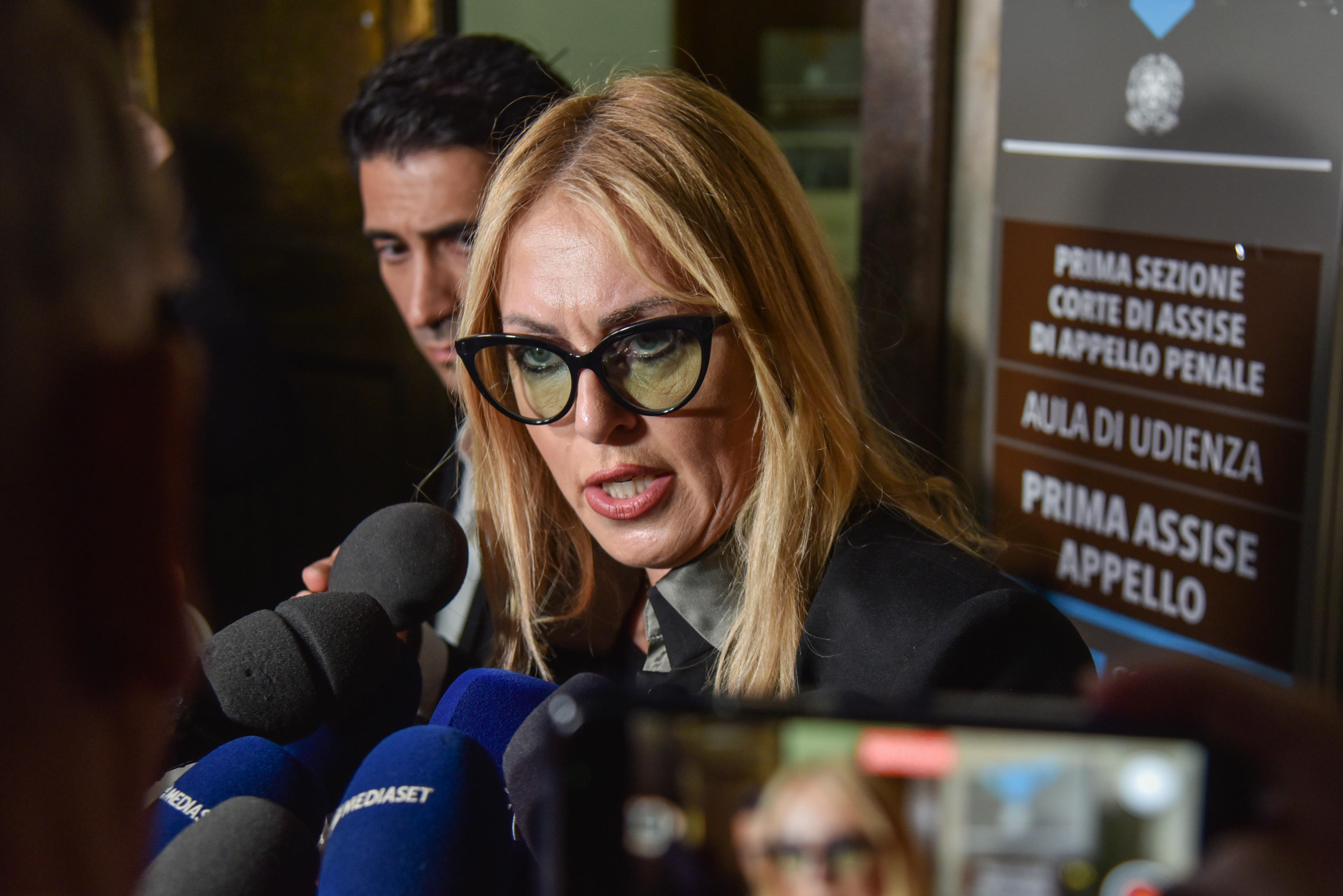 Salvate il soldato Bruzzone dal suo narcisismo (video)