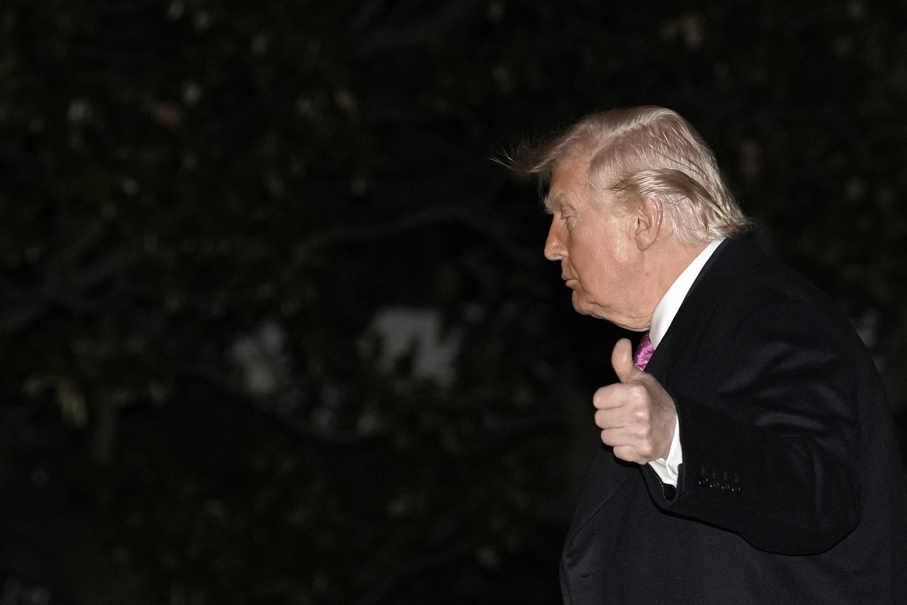 Iran, si tratta: per Trump l’accordo è vicino