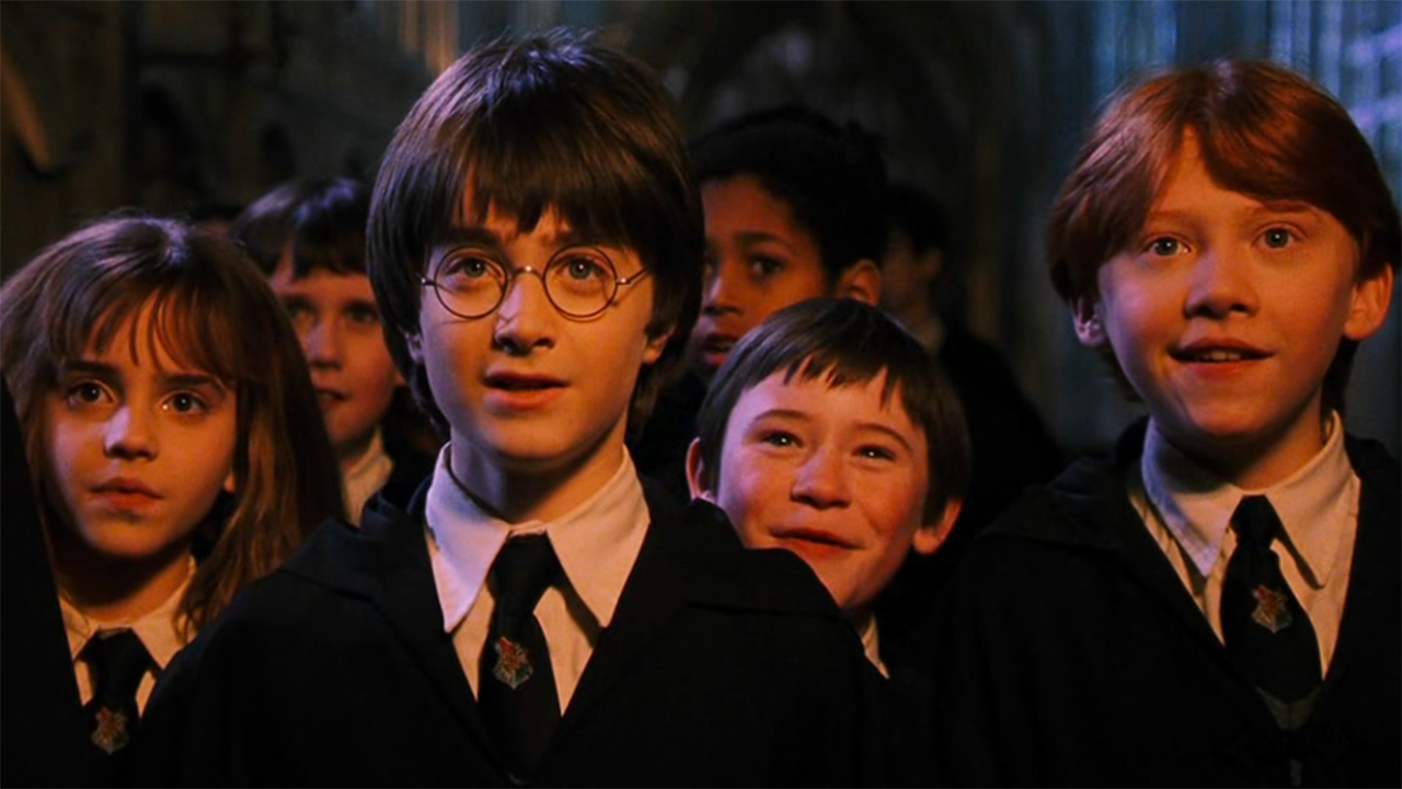 “Harry Potter e la pietra filosofale” compie 25 anni e torna in sala