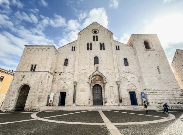 Bari, la porta d’Oriente: dove San Nicola unisce il mondo