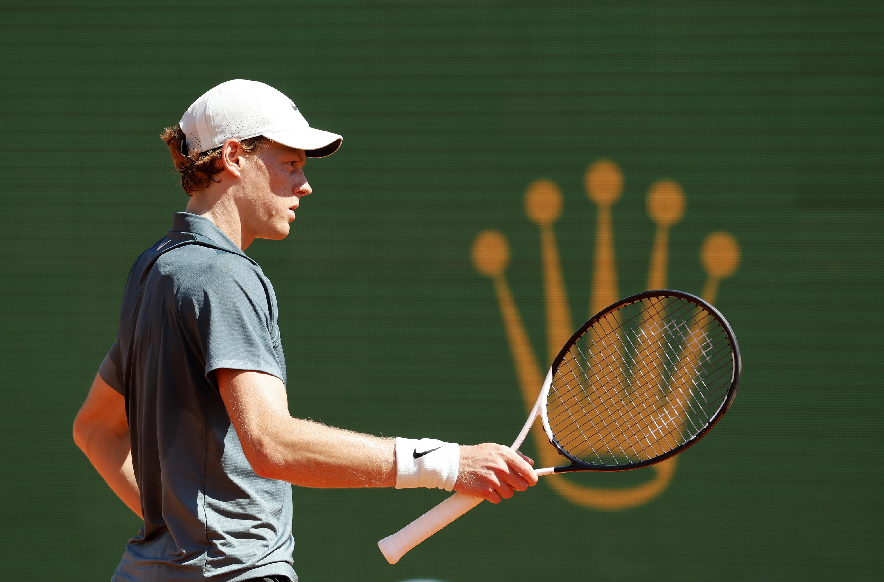 Sinner batte Macháč, Berrettini si arrende a Fonseca