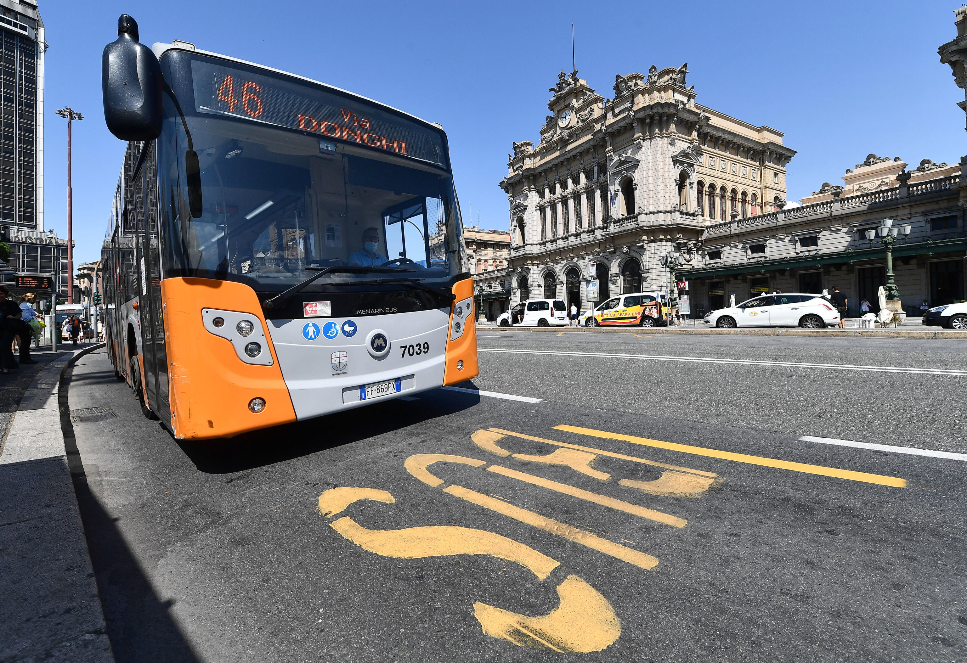 “O tempora o mores”: L’uso improprio delle labbra