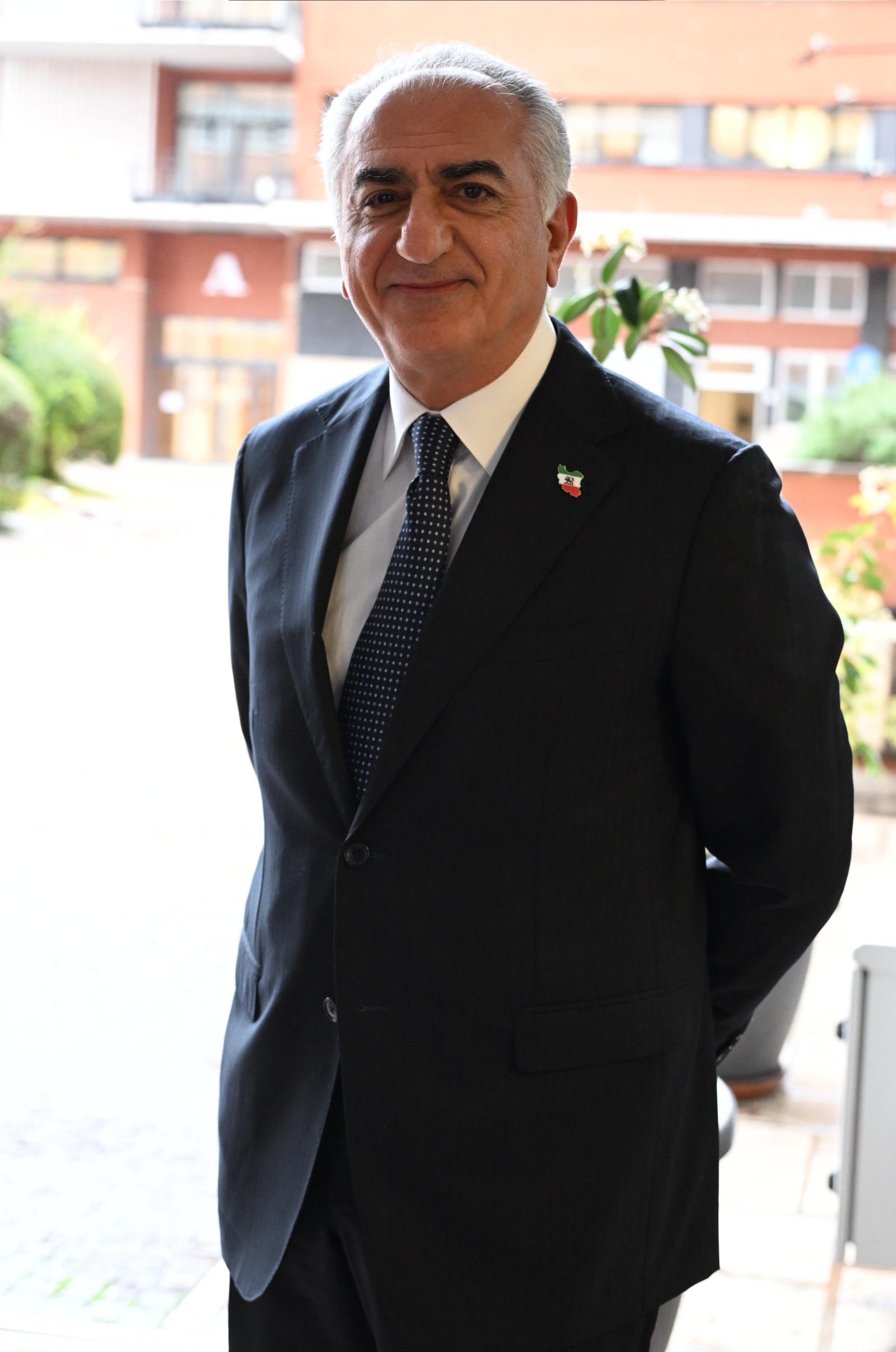 Pahlavi a “Cinque Minuti”: pronto a tornare in Iran