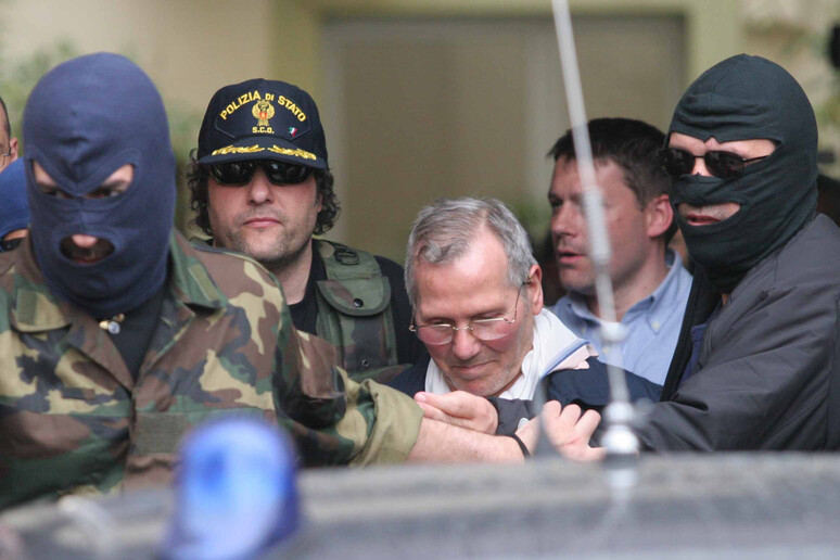 Se i padrini muoiono i loro segreti governano ancora