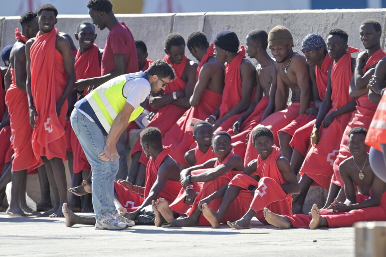 La destra francese contro Sanchez