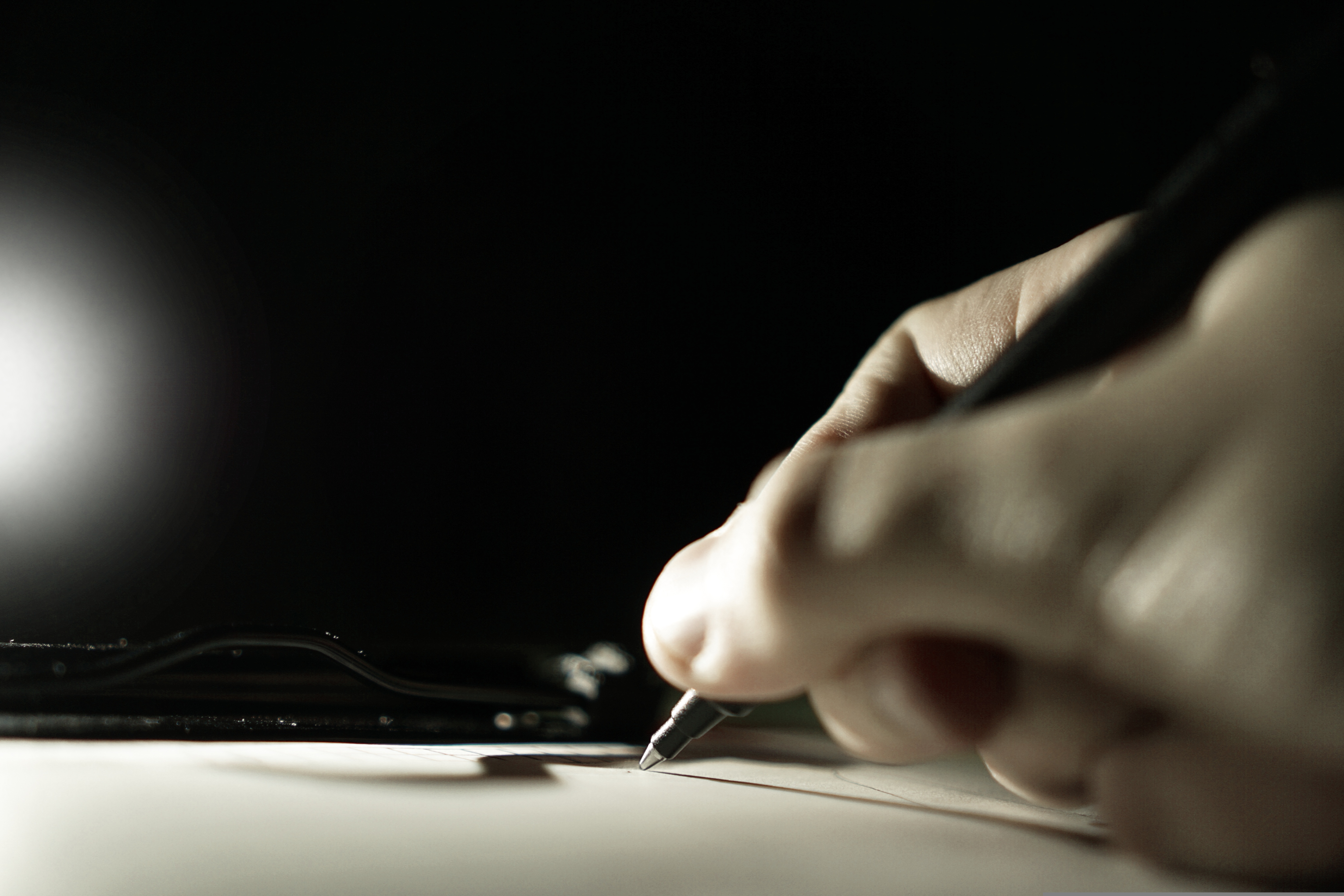 Grafologia e chiromanzia: scienze della individuazione
