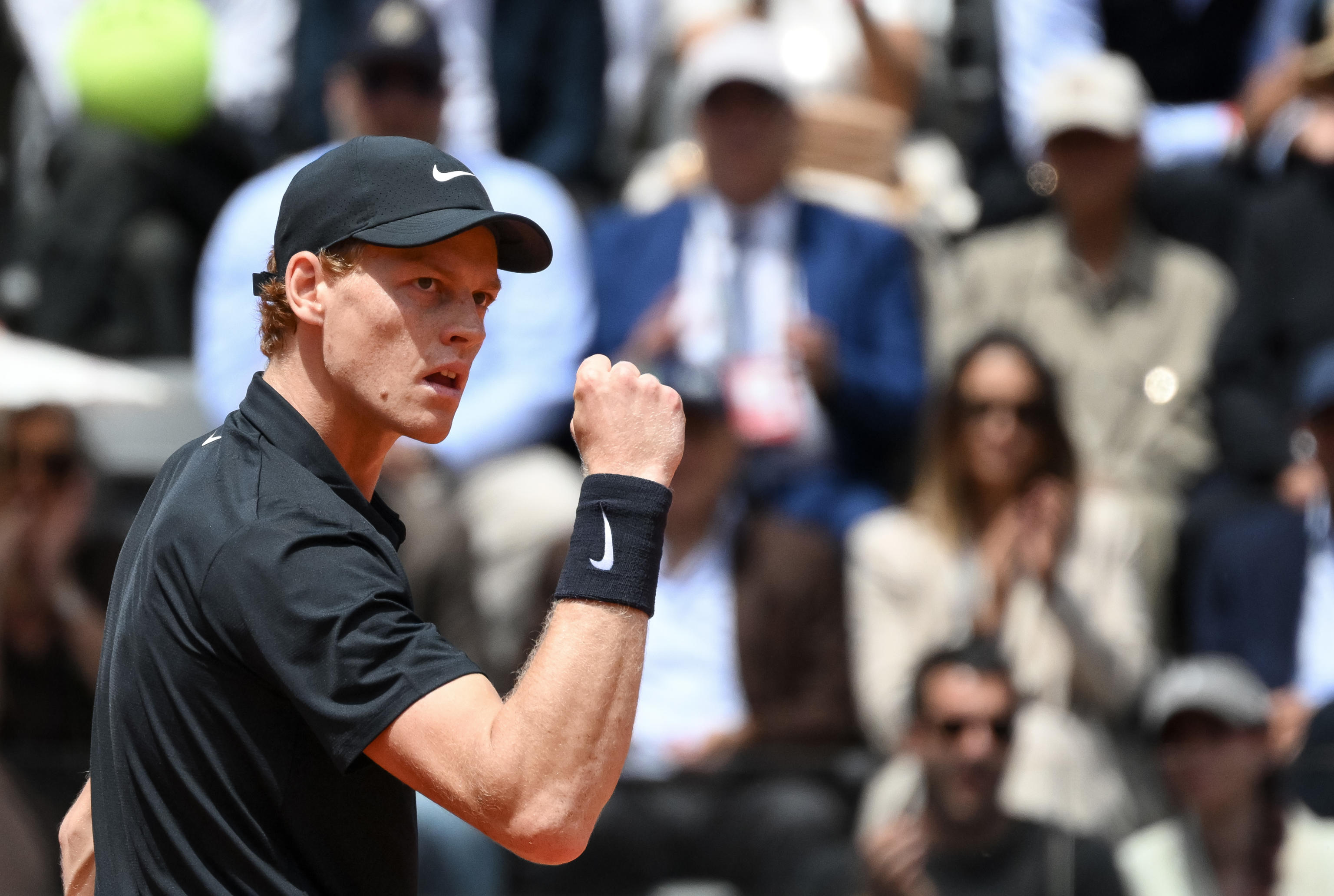 Sinner batte Rublev e vola in Semifinale a Roma
