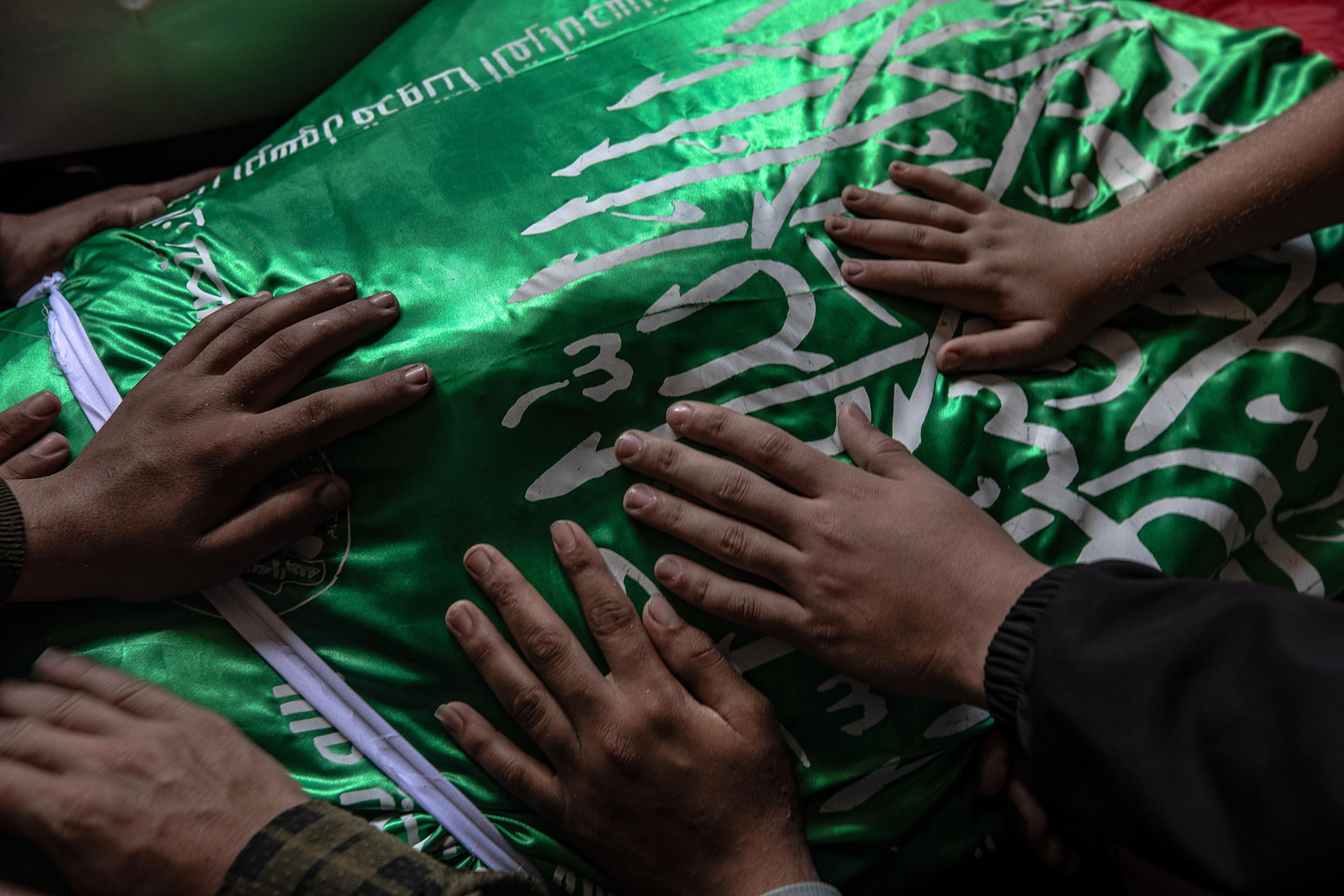Italia progressista-Hamas: “follow the money”