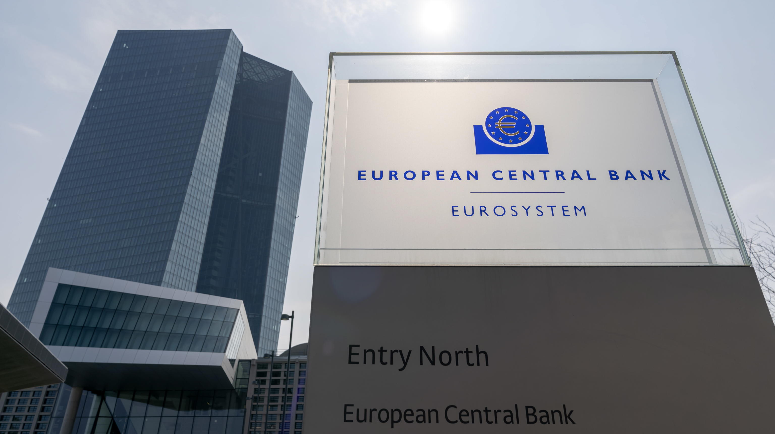 Bce: tassi d’interesse e inflazione importata