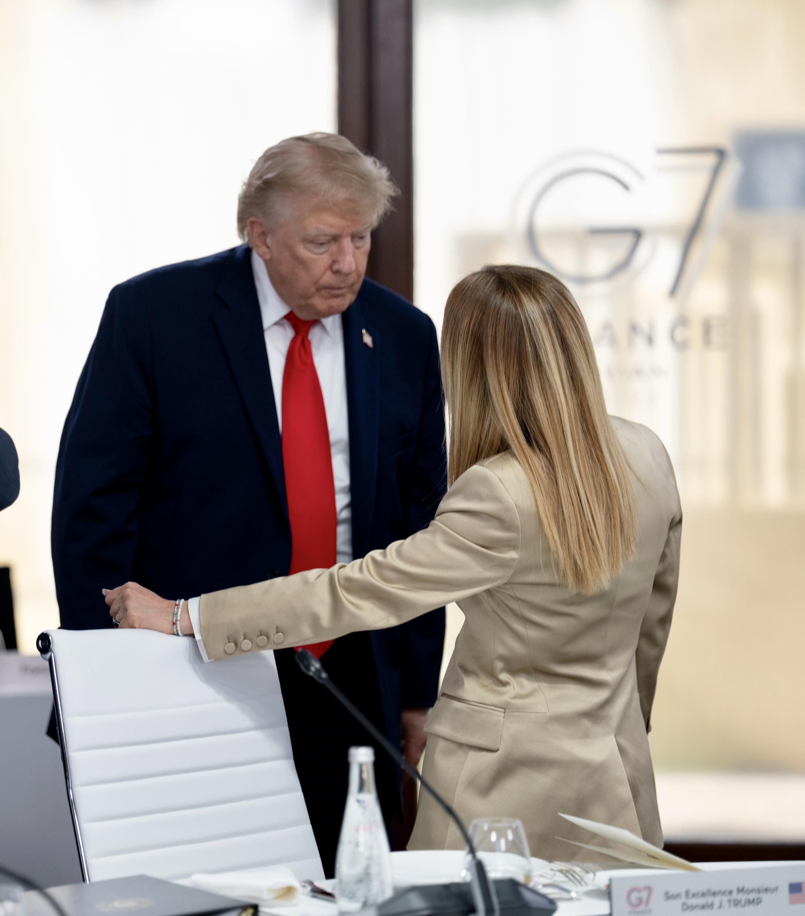 Il prezzo della dignità: Meloni alla prova di Trump