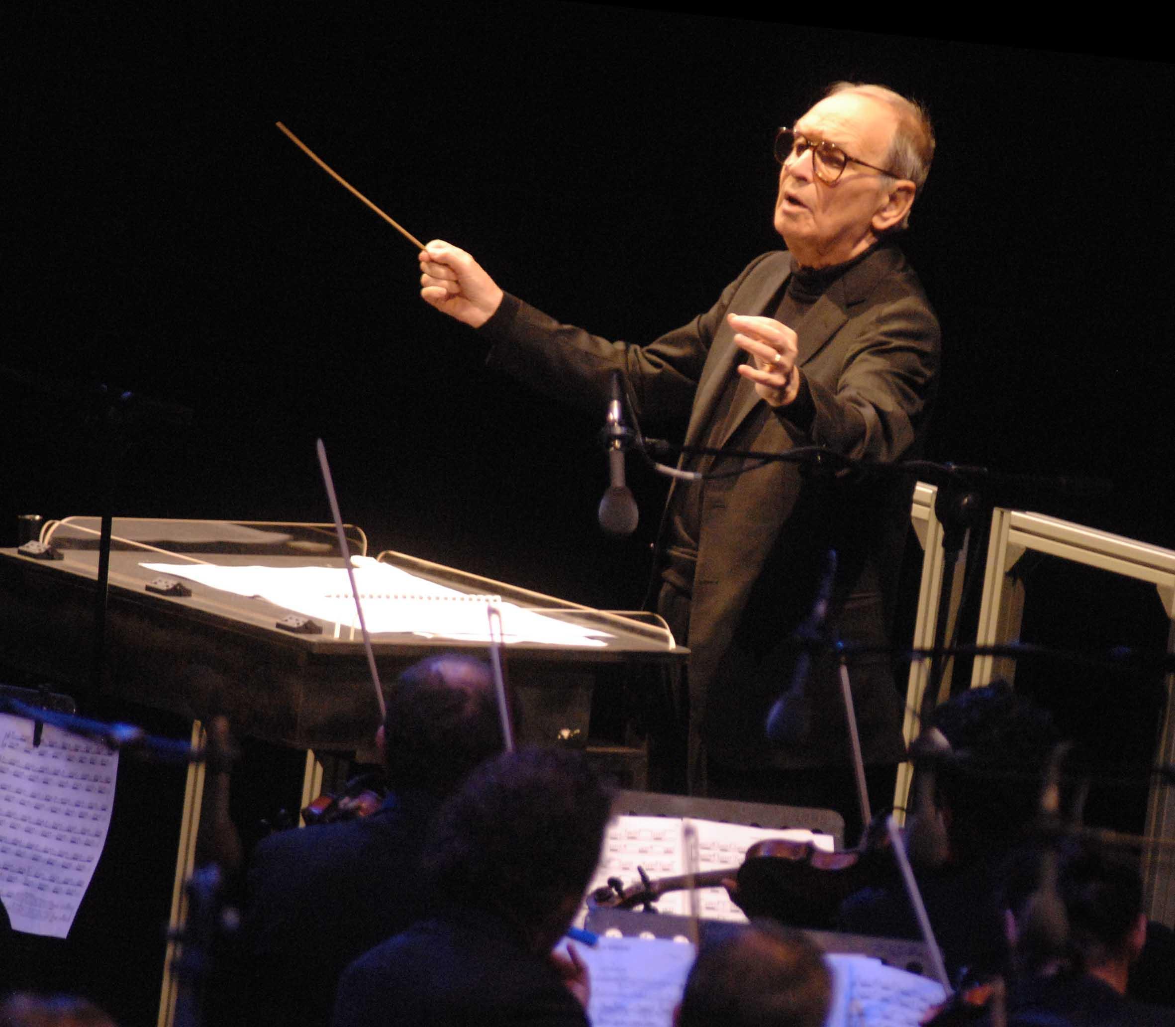 Bari omaggia Morricone, film concerto di “Nuovo Cinema Paradiso”