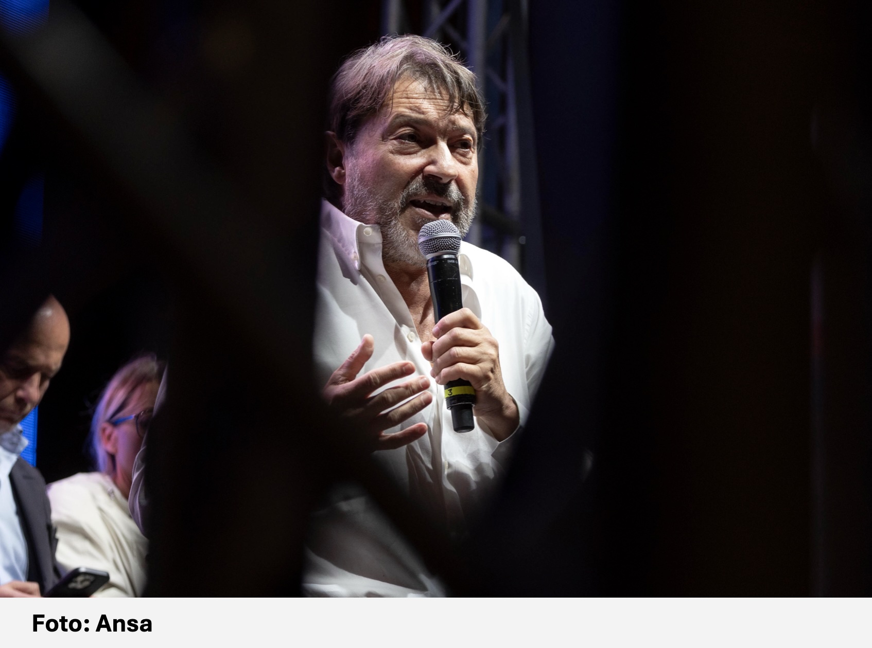 Ranucci dovrebbe spiegare la sua amicizia con Lavitola