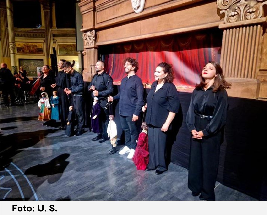 Roma, successo per “Tosca” con i pupi siciliani
