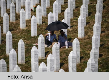 Il giorno in cui Srebrenica fu abbandonata