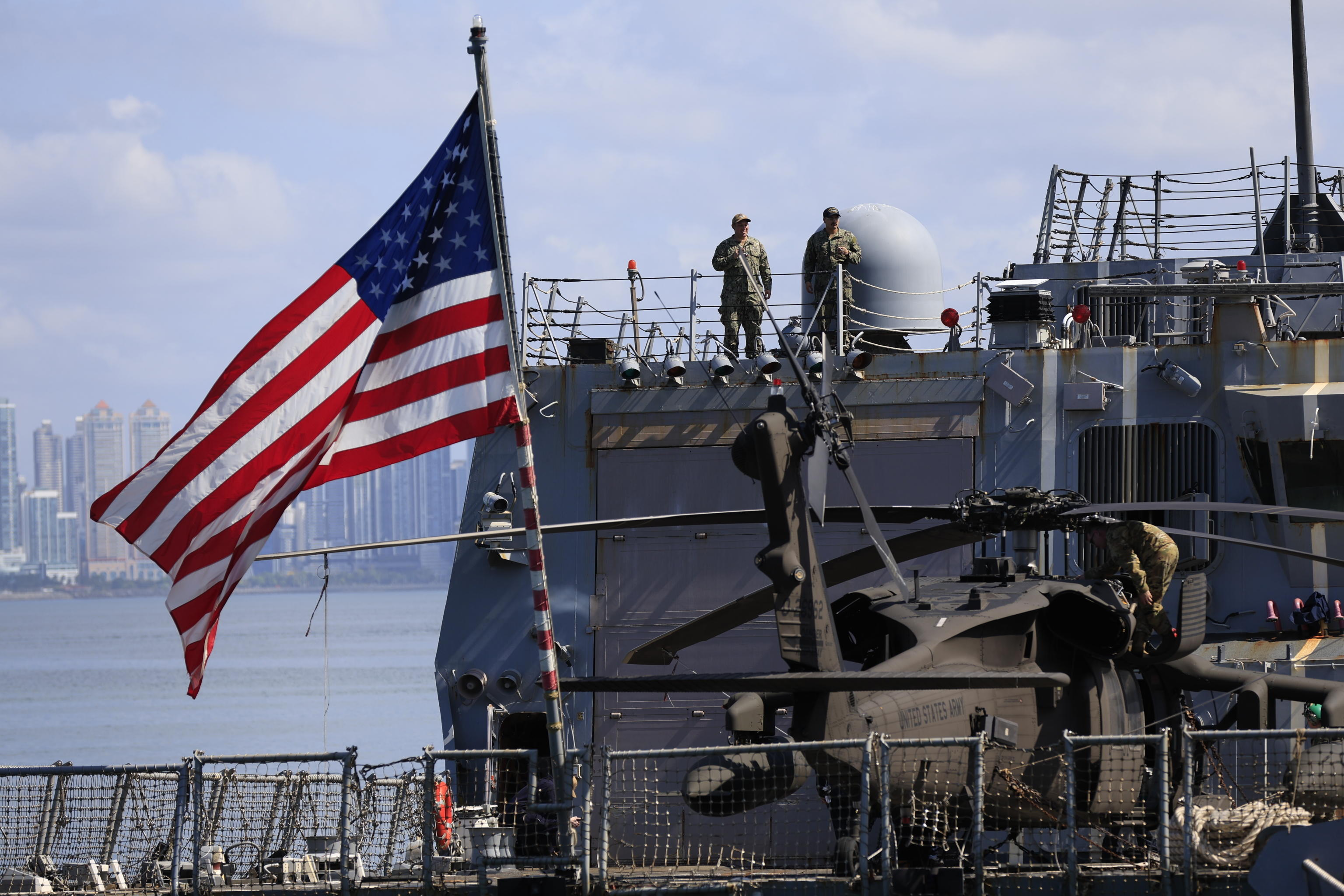 Usa-Iran: tornano i raid nel Golfo