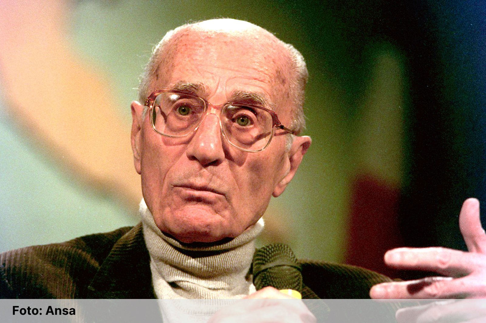 Ricordiamo Indro Montanelli con il coraggio di rifare i giornali