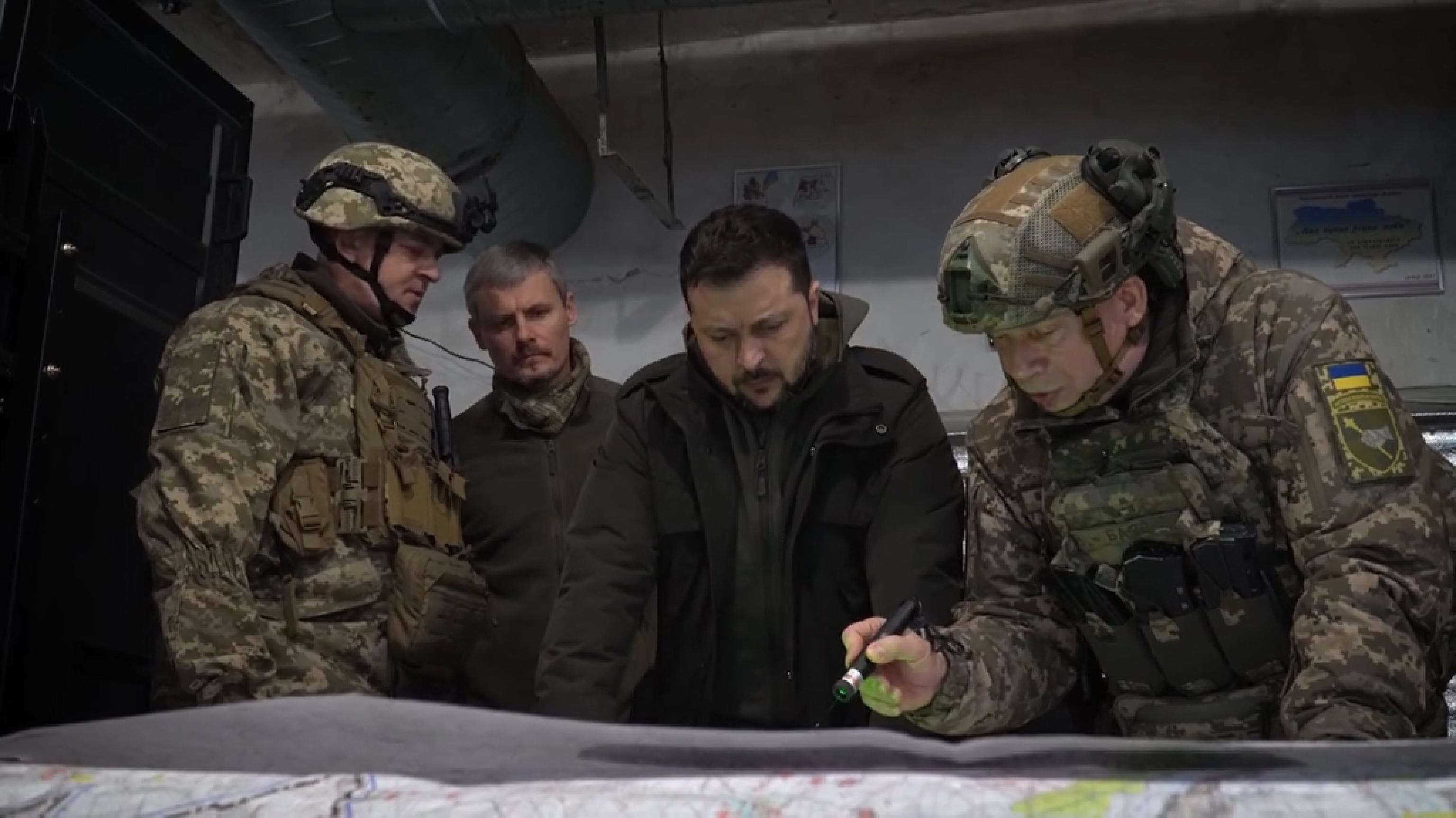 Zelensky ascolta il popolo: rimpasto ai vertici dell’esercito