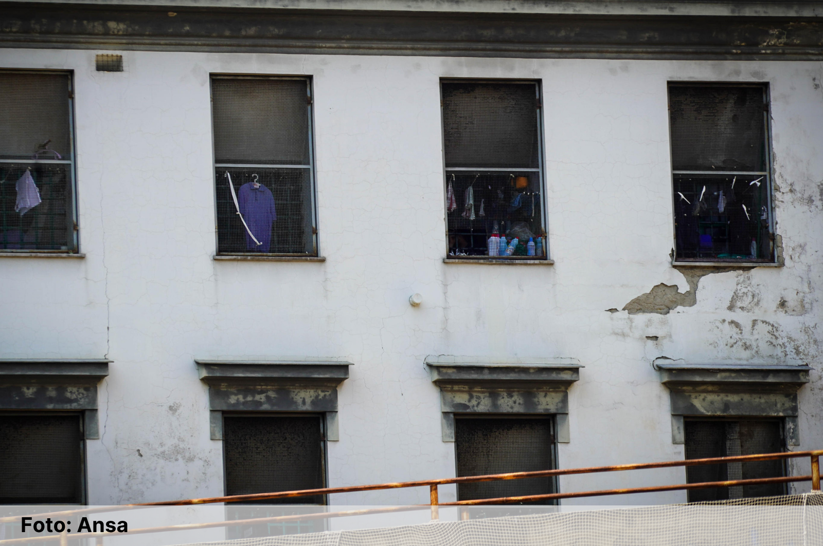 Carceri: le denunce dei procuratori di Palermo e Napoli