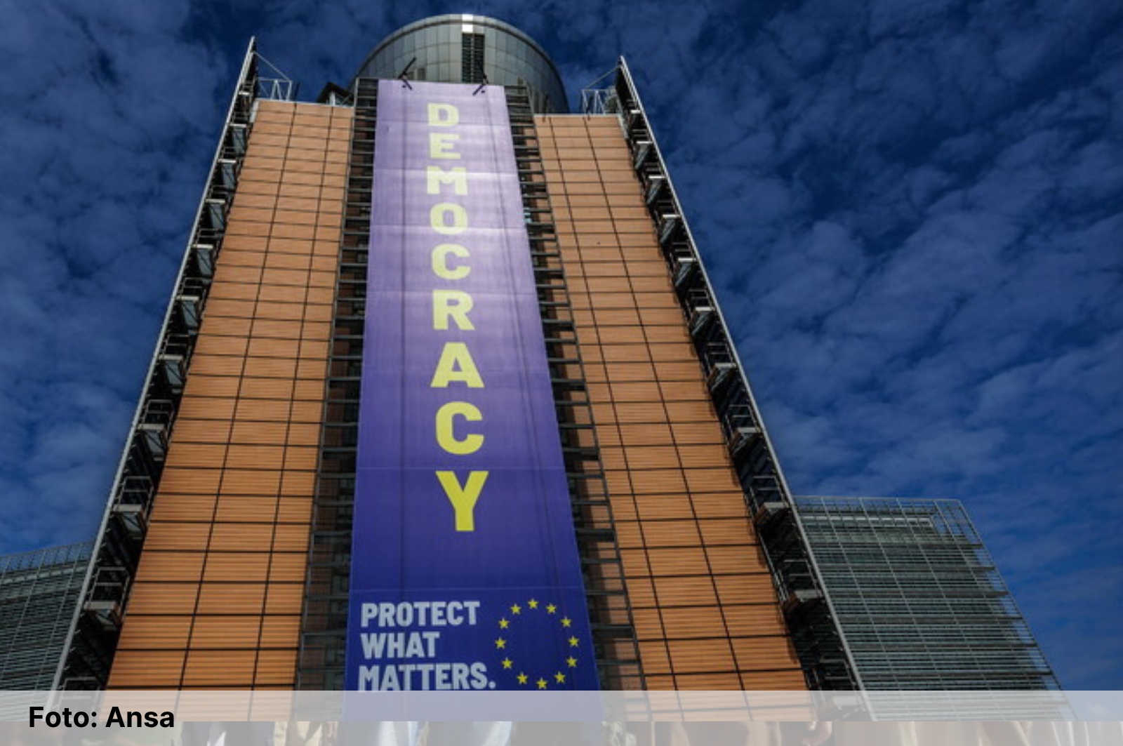 Safe e l’equivoco della neutralità costituzionale