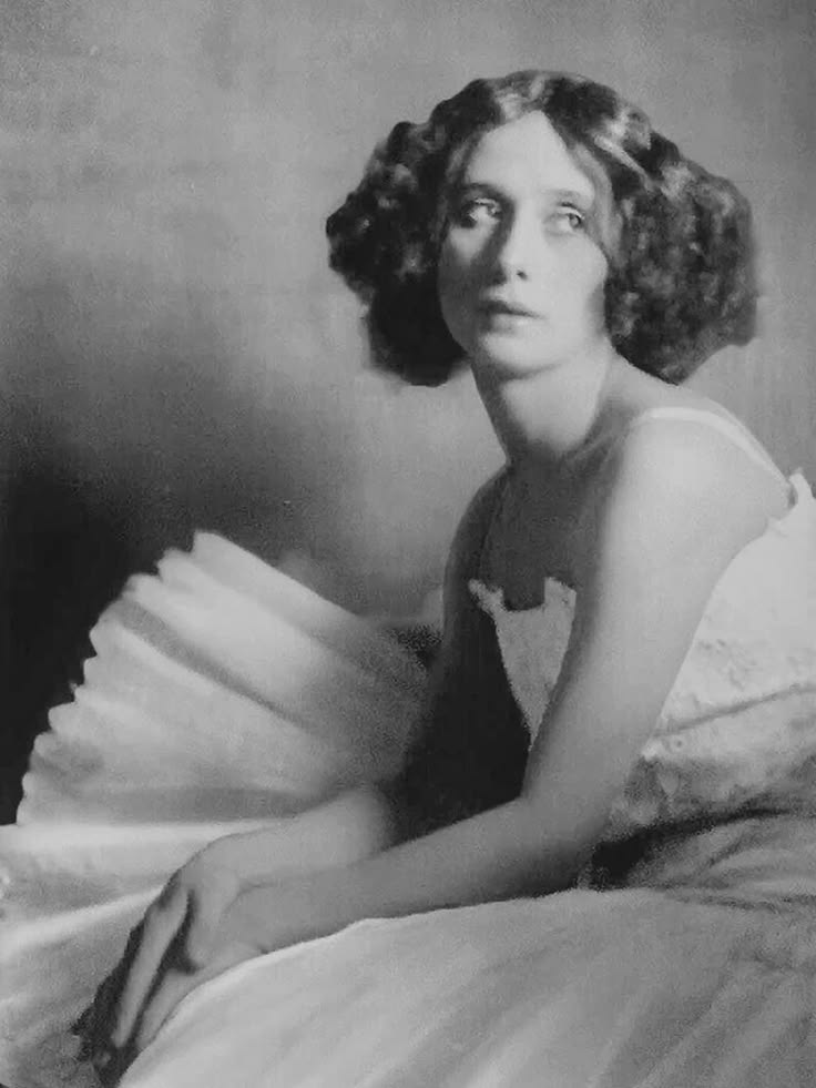 Anna Pavlova, la ballerina che lasciò una nuvola in pasticceria