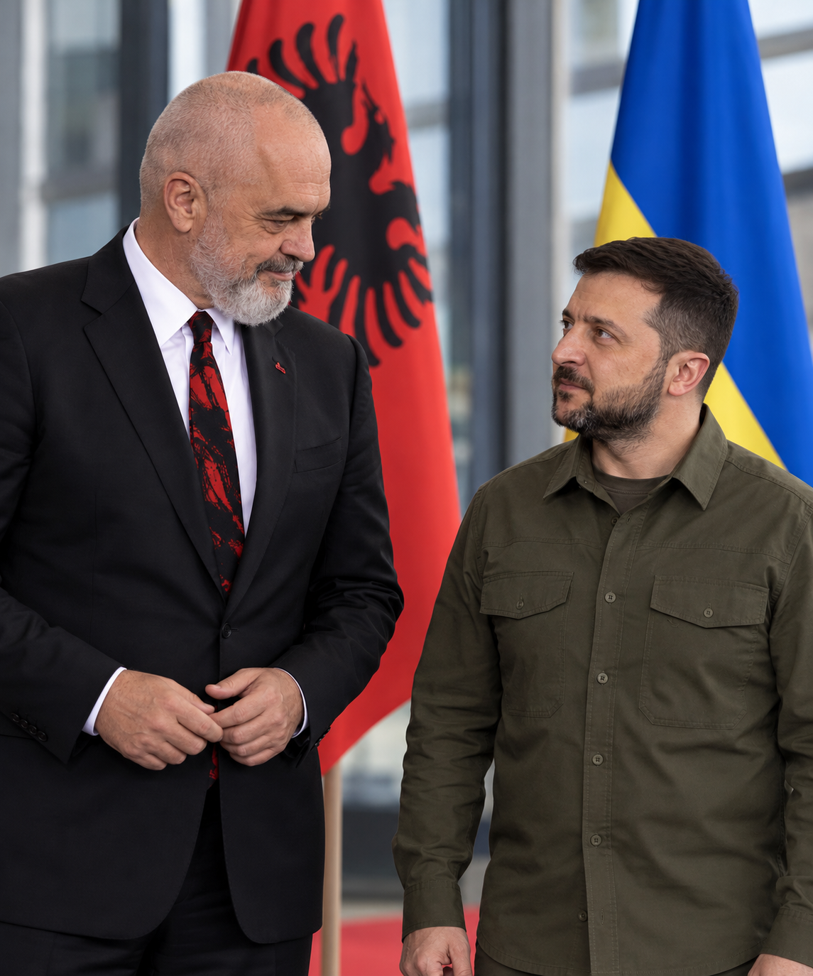 La maturità della diplomazia albanese tra Kiev, Belgrado e Pristina